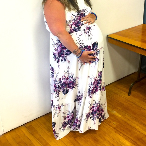Maternity Dress - Picture 4 of 4